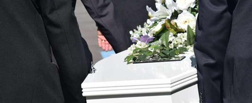 funeral decesos fallecimiento herencia heredar testamento - gratuita