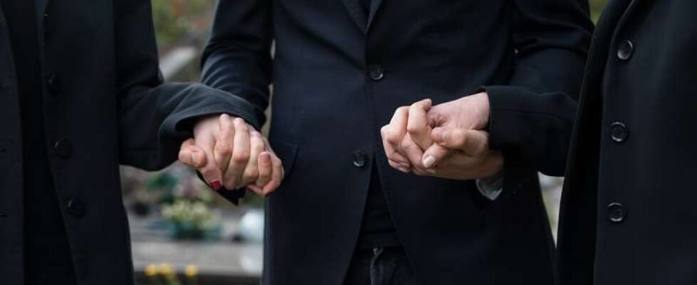 funeral servicios funerarios decesos interfunerarias - freepik - articulo comercial