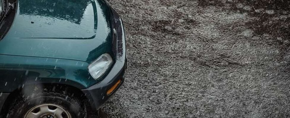 lluvia tormenta dana coche vehiculo carretera mojada neumatico rueda - gratuita