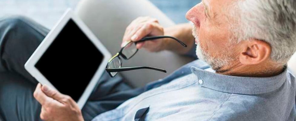 senior tecnologia digital-free