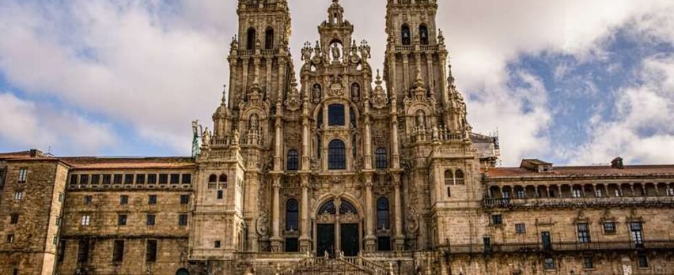 santiago de compostela - la coruña- galicia - gratuita