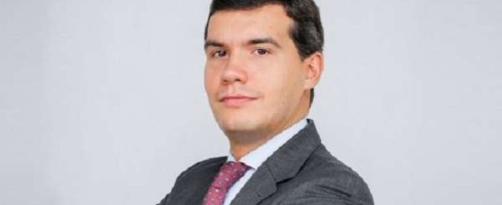 swiss re Fernando-Vallez